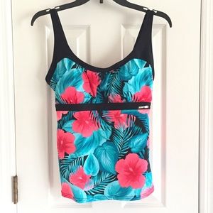 ZeroXposur Swim - Women’s ZeroXposur Verdant Peasant Tankini Top ZeroXposur Swim - Women’s ZeroXposur Verdant Peasant Tankini Top